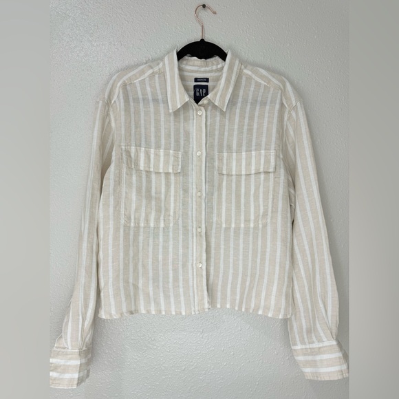 GAP Tops - NWT Gap Women’s Linen Cropped Button Down Shirt Stripe Size L